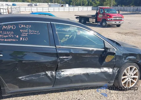 2013 Toyota Avalon Limited z USA, uszkodzony, nr VIN 4T1BK1EBXDU053026